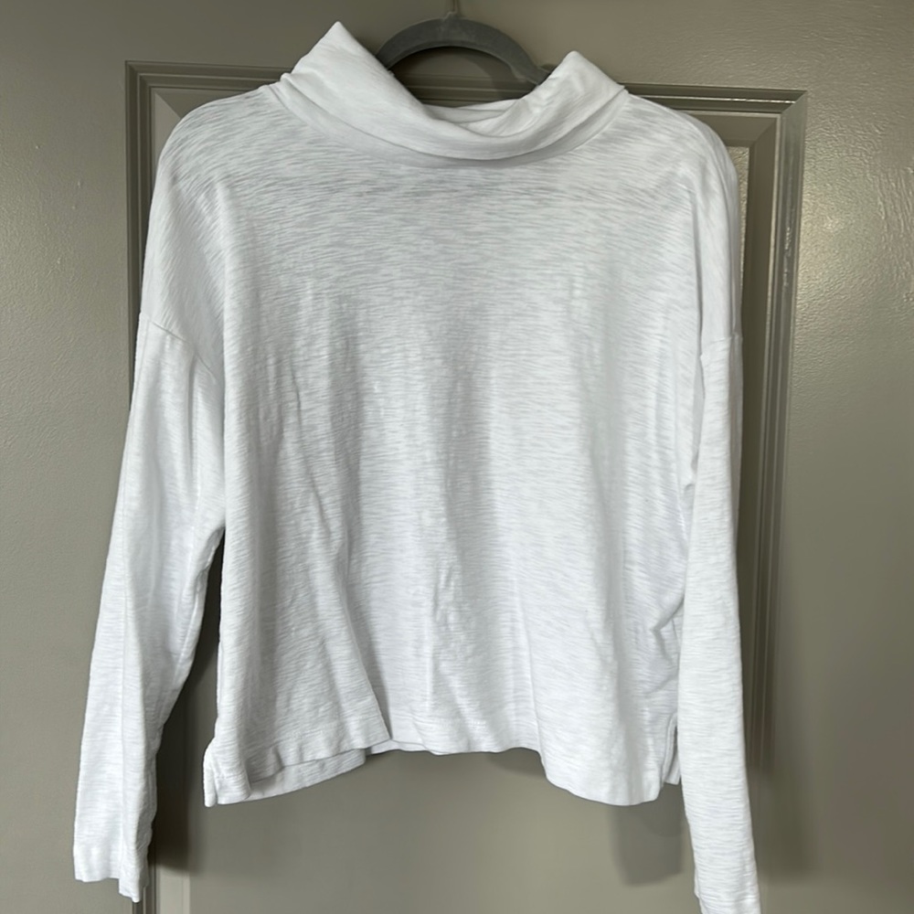NWOT Banana Republic Turtle Neck